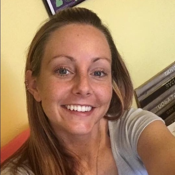 Meet your Posher, Lindsay - Picture 5 of 8